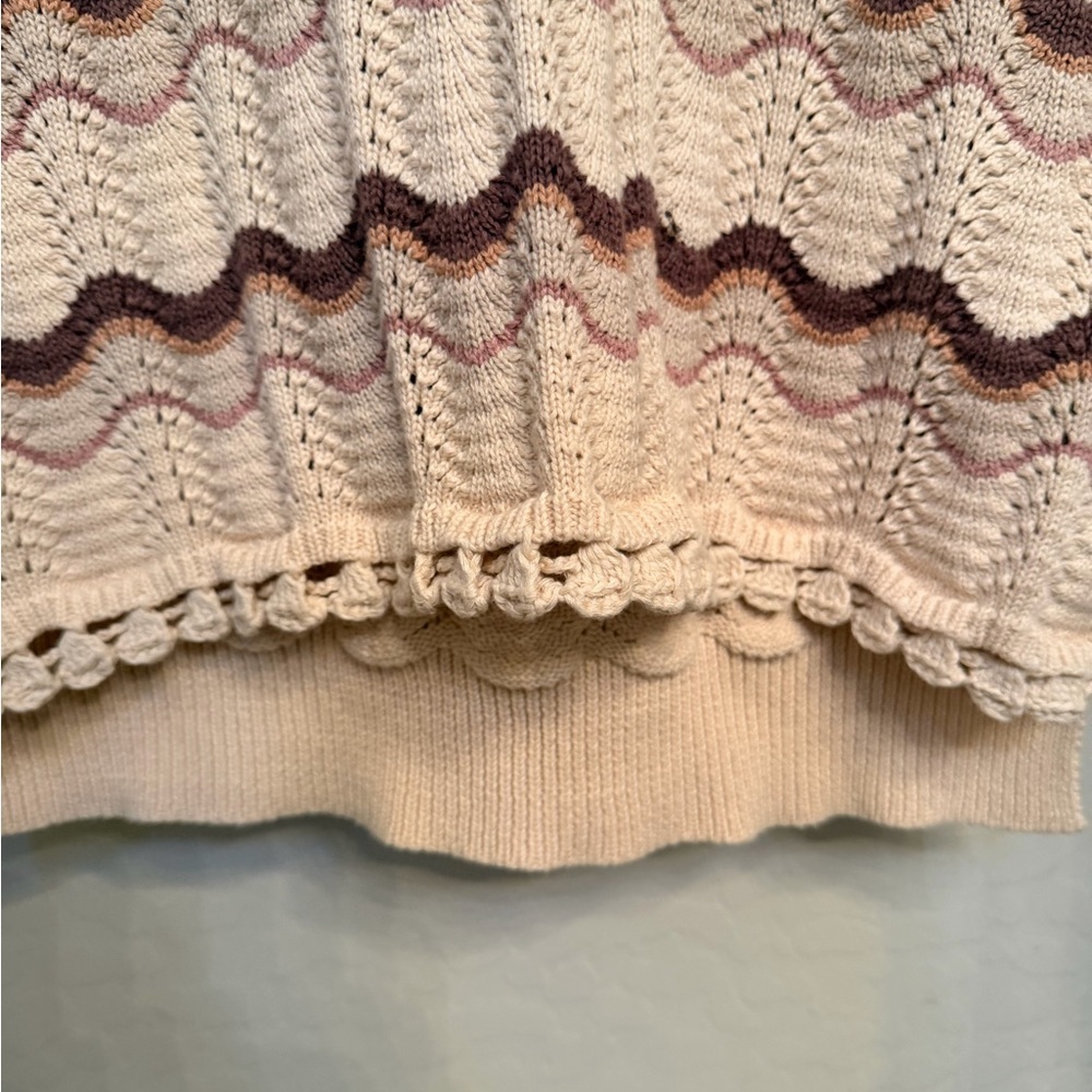 Heartloom Blush Knit Hooded Sweater with Brown Waves 100% cotton - Picture 5 of 6